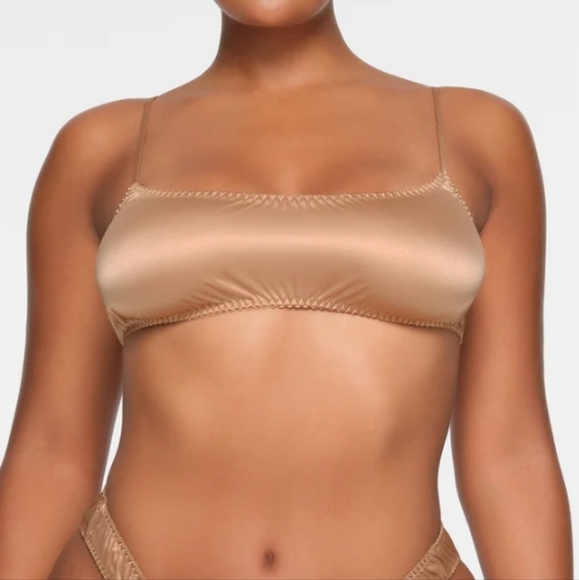 Skims Satin Sleepover Bra - Picture 1 of 5